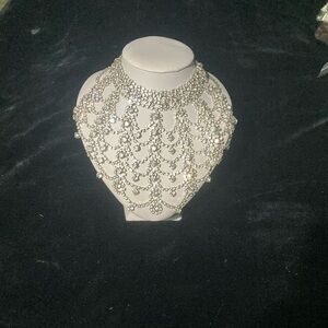 Elegant Gold Women's Jewelry Necklace